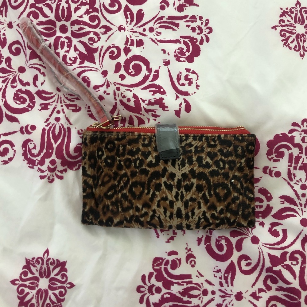 Olivia Harris Leopard Wristlet